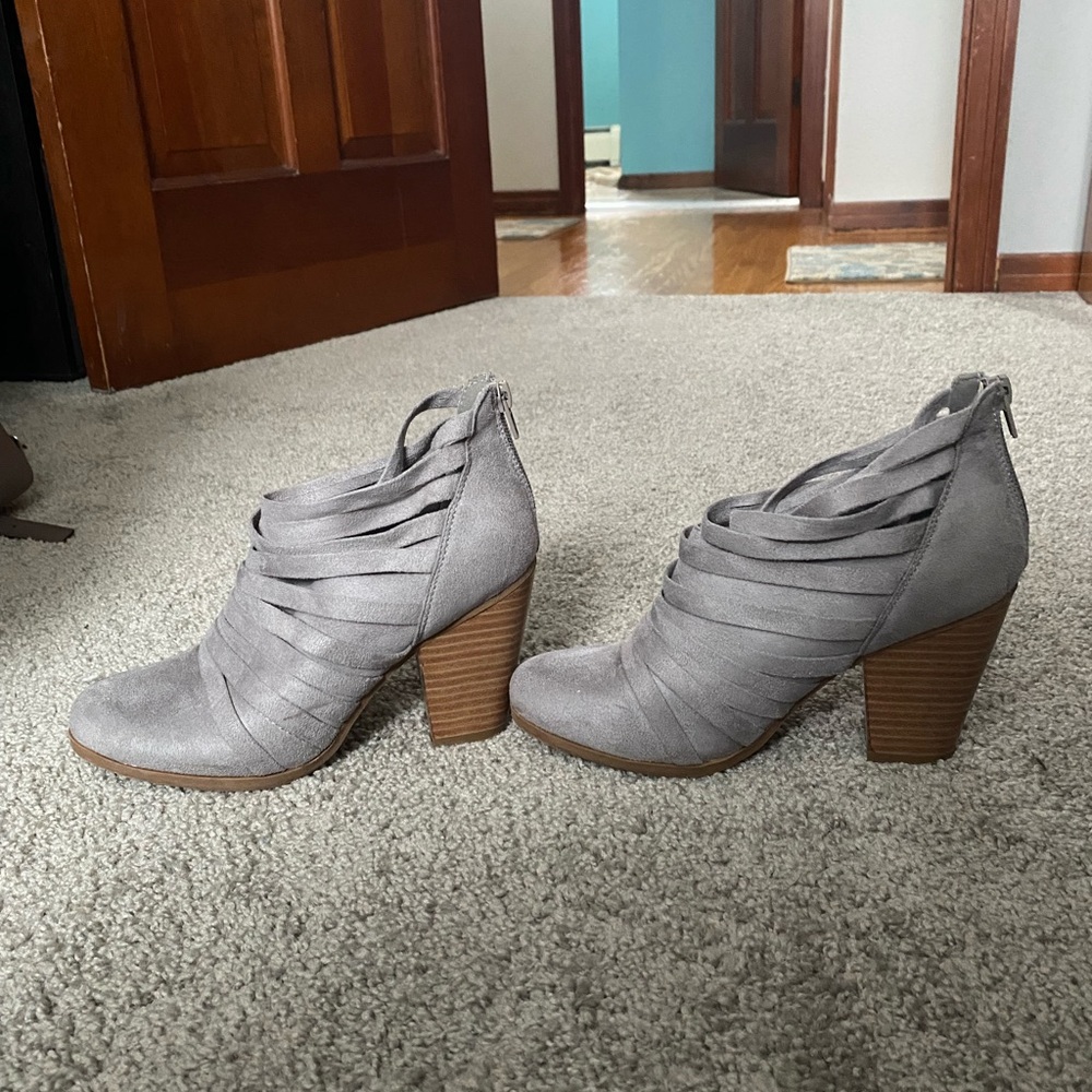 Grey Booties - Picture 2 of 4
